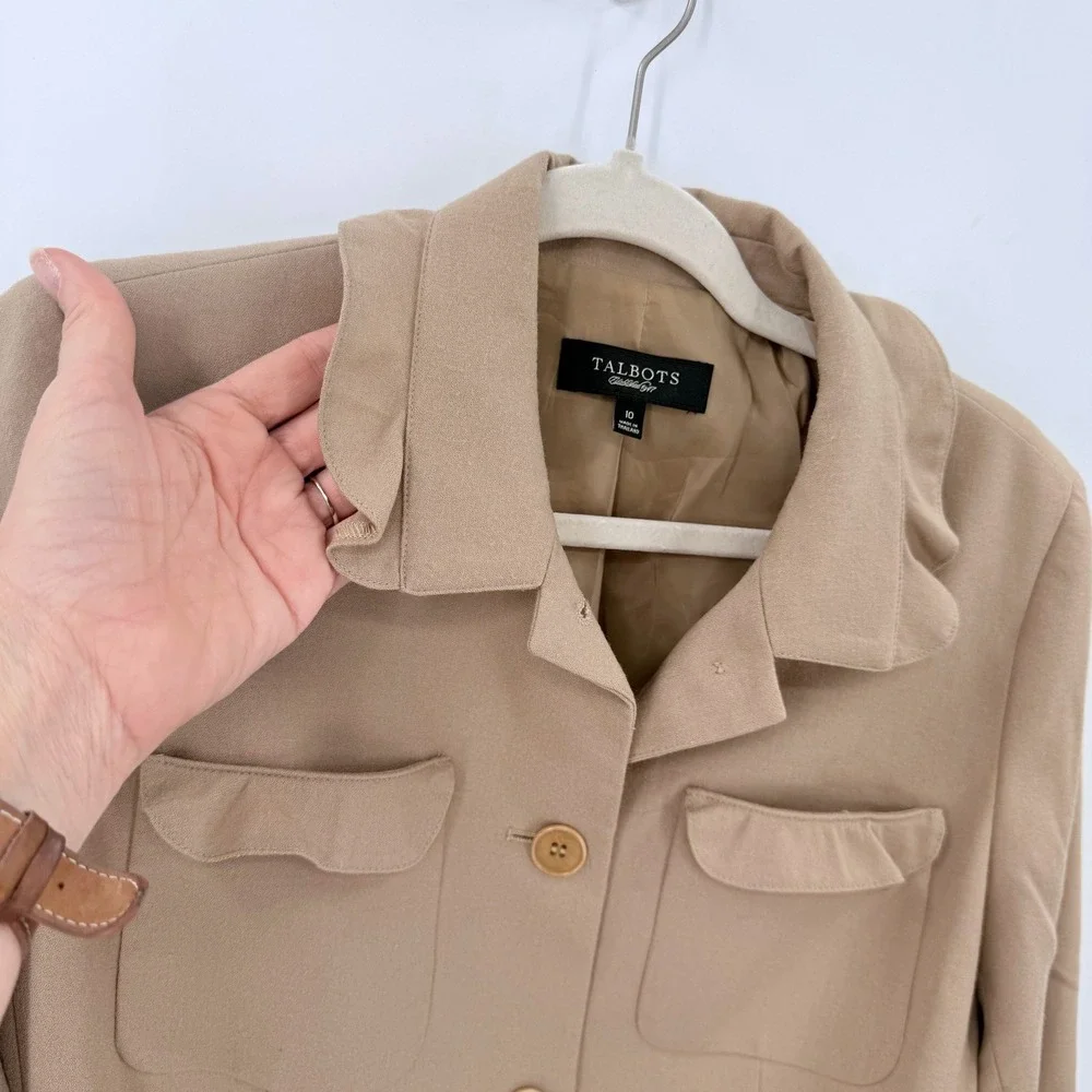 Talbots Womens Tan 99% Wool Blend Ruffle Collar 4-Pocket Button Front Blazer‎ 10